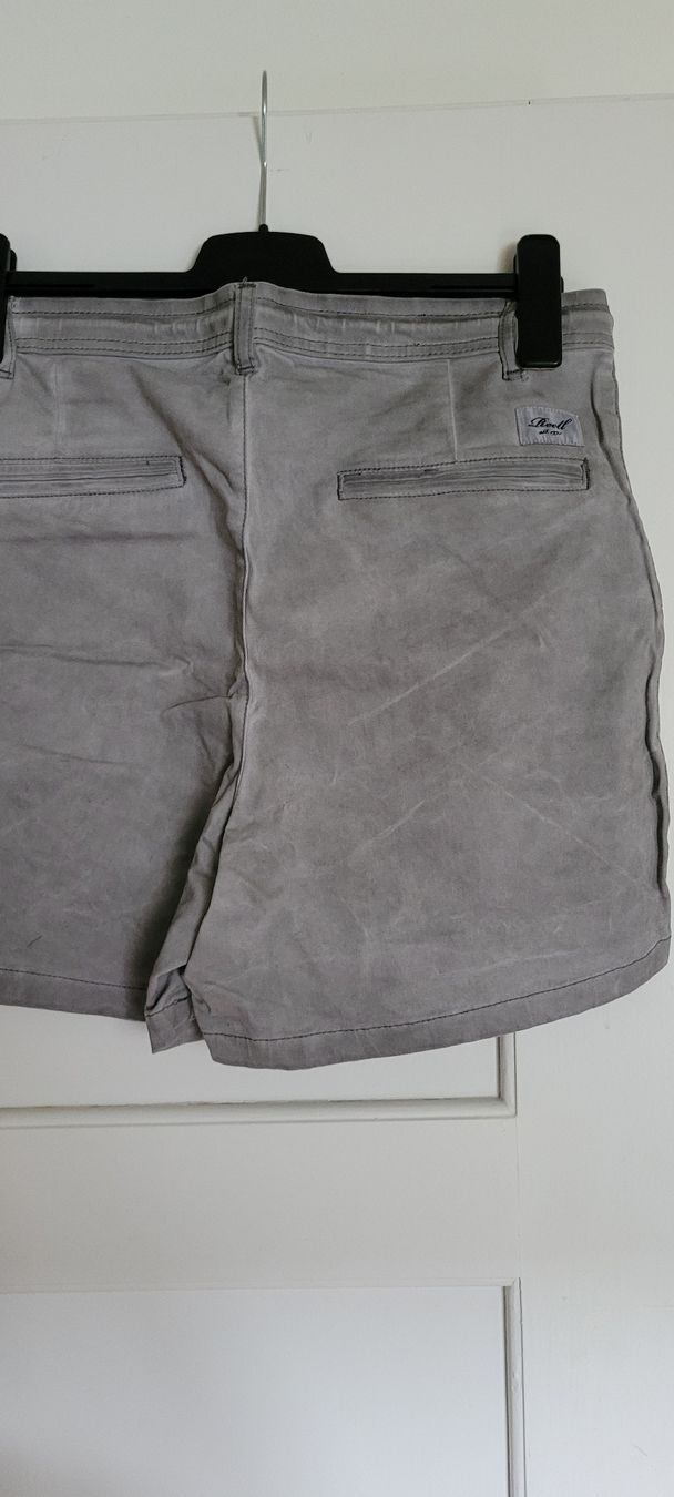 Pantaloni: Sommer-Shorts, hellgrau, Grösse M – Usato da Neftenbach venduto da lifestyle_tp5m 1