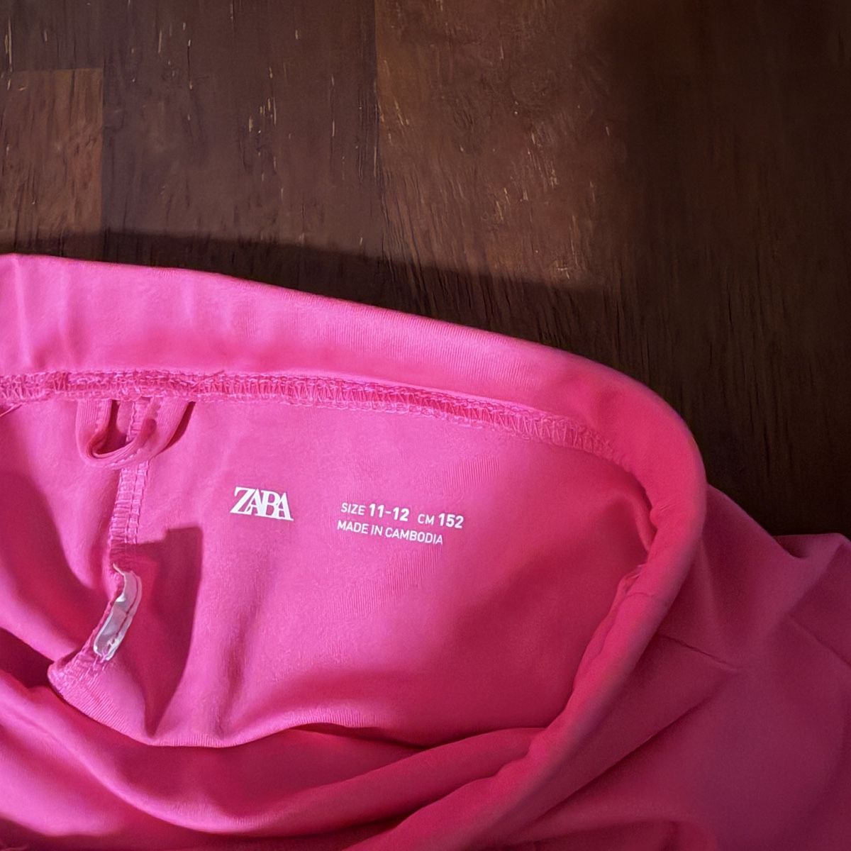 Zara Gonne: Zara | Tennisrock XS – Nuovo (secondo la descrizione) da Uetikon am see venduto da seller.2020 2
