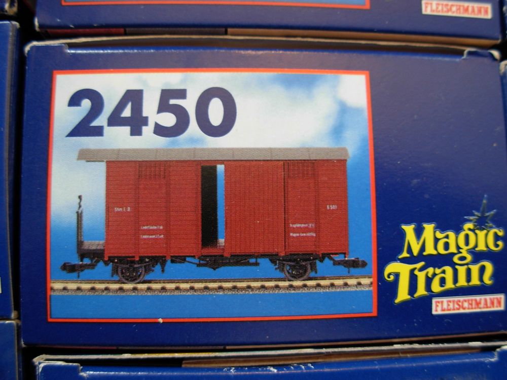 Fleischmann Modelleisenbahnen: 0e: geschl. Güterwagen mit Bremsbühne – Neu und originalverpackt aus Oberrieden von Hobbyschiff