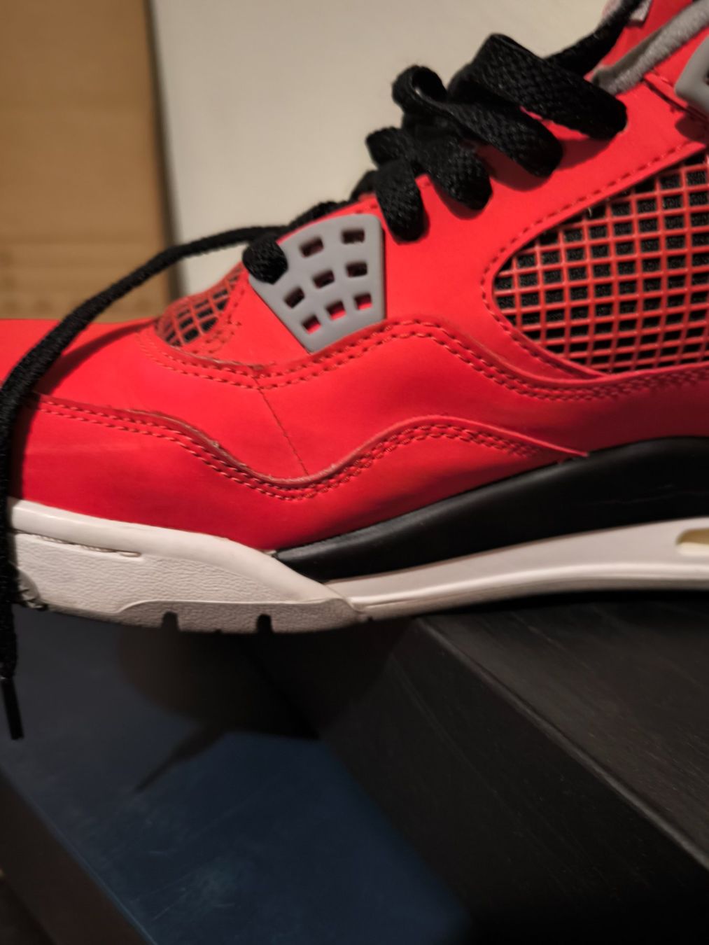 Jordan Scarpe da uomo: Air Jordan 4 Retro Toro Bravo - Size 45 – Usato da Zürich venduto da l.to 5