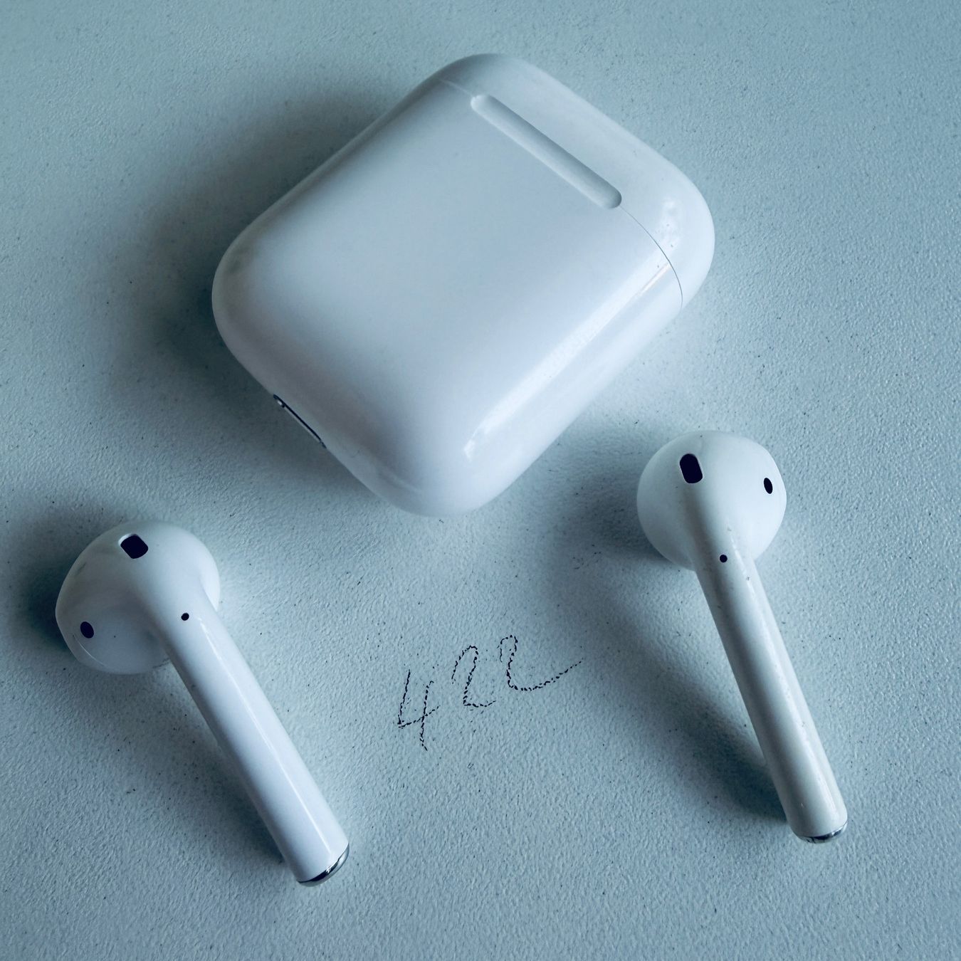 Apple Casques audio: Original Apple AirPods 2 Gen. Wireless Kopfhörer & Case – D'occasion à Basel par MY.AIRPODS.SHOP 3