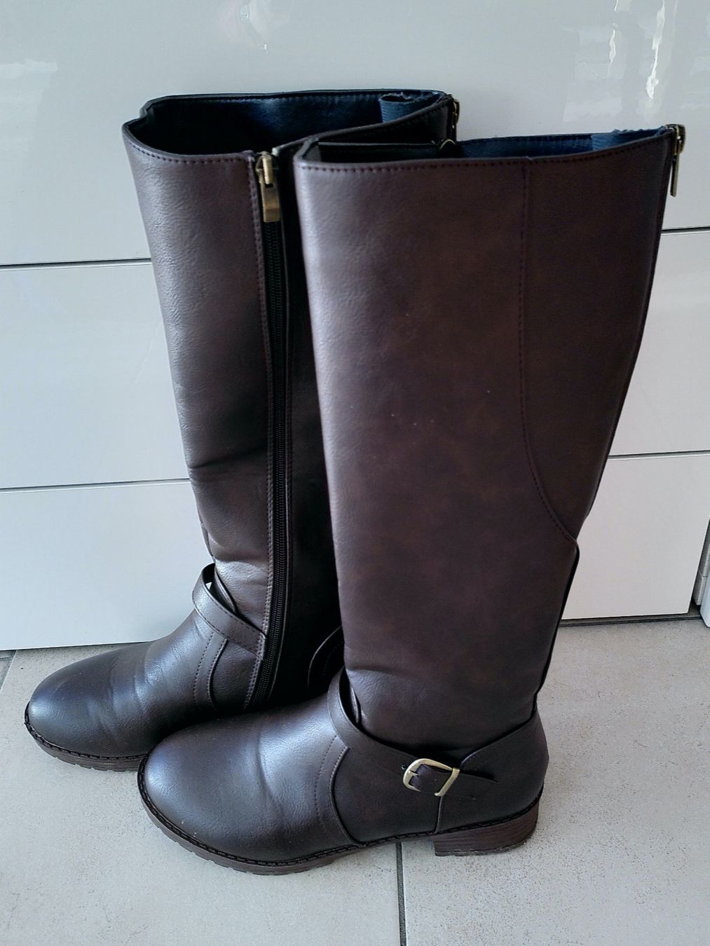 Scarpe da donna: Dark Brown Boots - 40/41 size – Nuovo (secondo la descrizione) da Brugg AG venduto da olamim