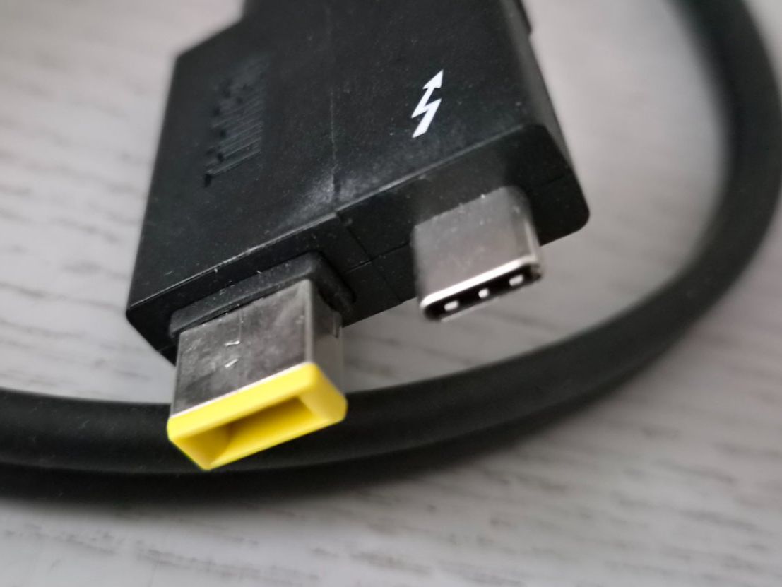 Laufwerke & Adapter: Lenovo Thonderbolt 4 – Gebraucht aus Bachenbülach von a-tom 3