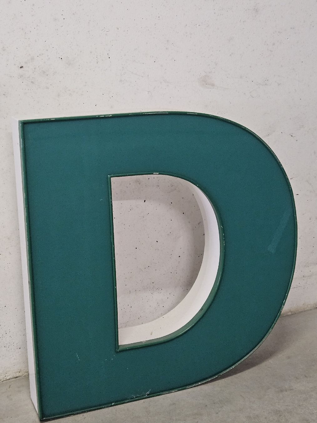 Toutes les décorations: Leuchtbuchstabe D – D'occasion à Ettenhausen TG par Canadian07