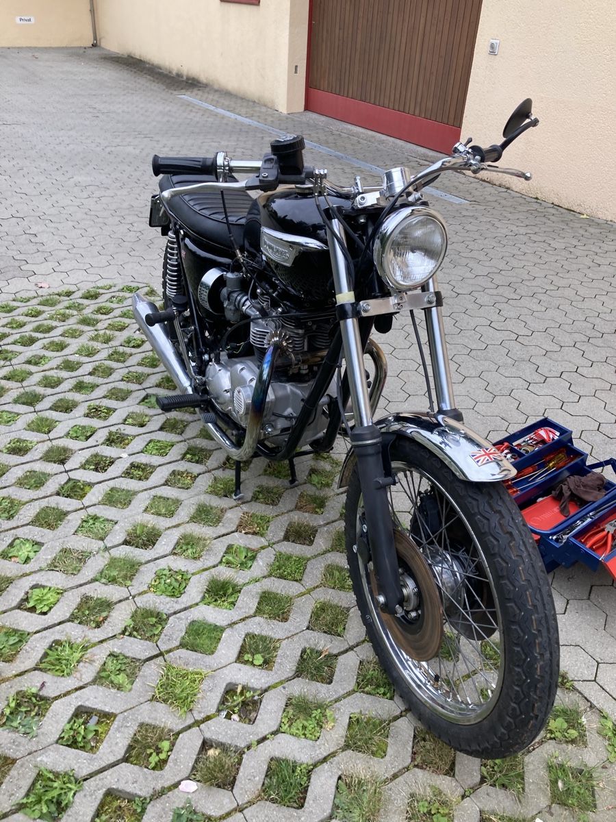 Triumph Route: Triumph T 140 V – Défectueux à Uetikon am SEE par 110tiger 1