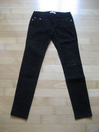 Tolle schwarze Jeans mit Muster