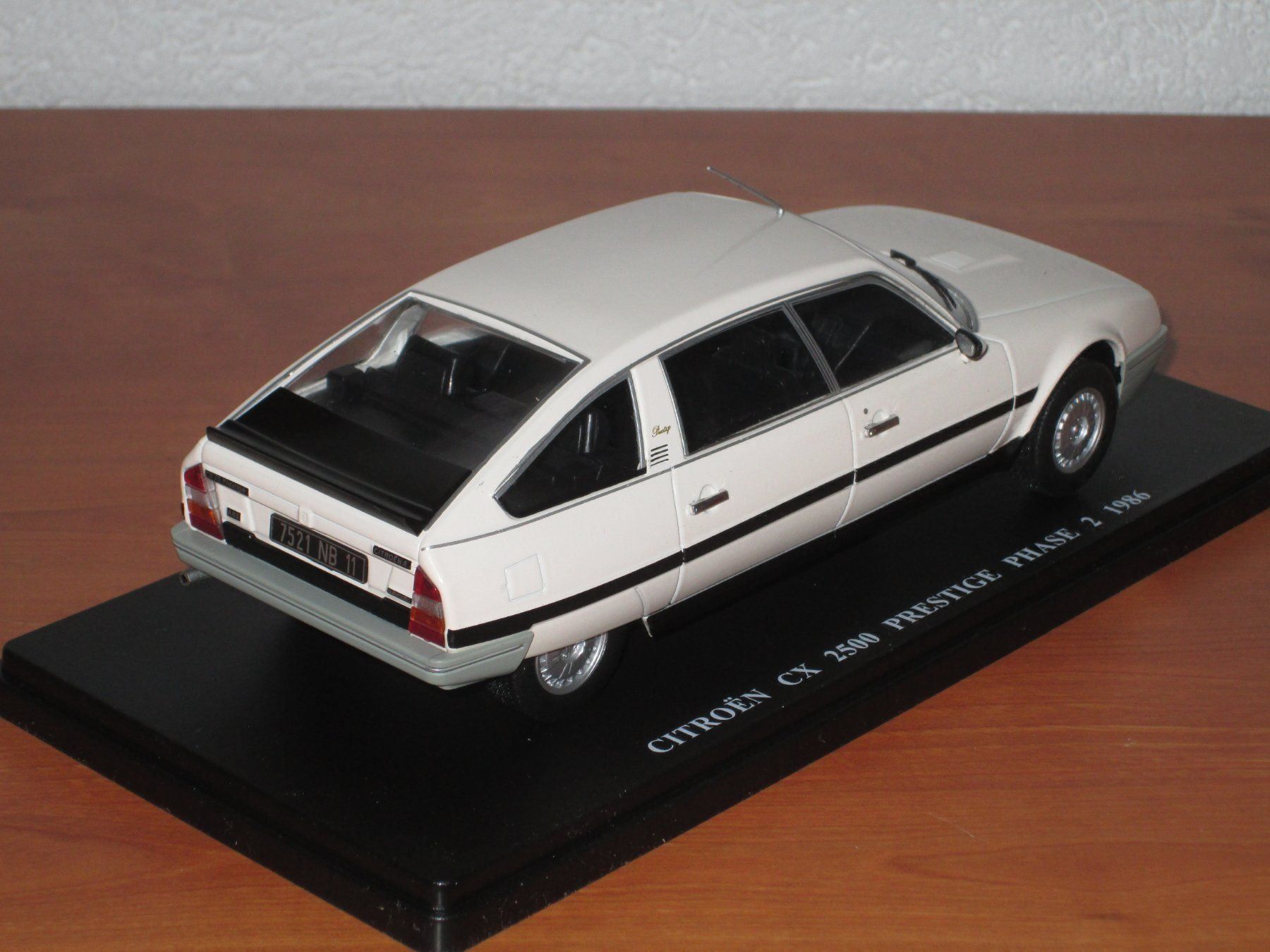 Citroën Modellini d'auto: Citroën CX 2500 Prestige Phase 2  1/24 – Nuovo e nell'imballaggio originale da Bonfol venduto da zagato43e 1
