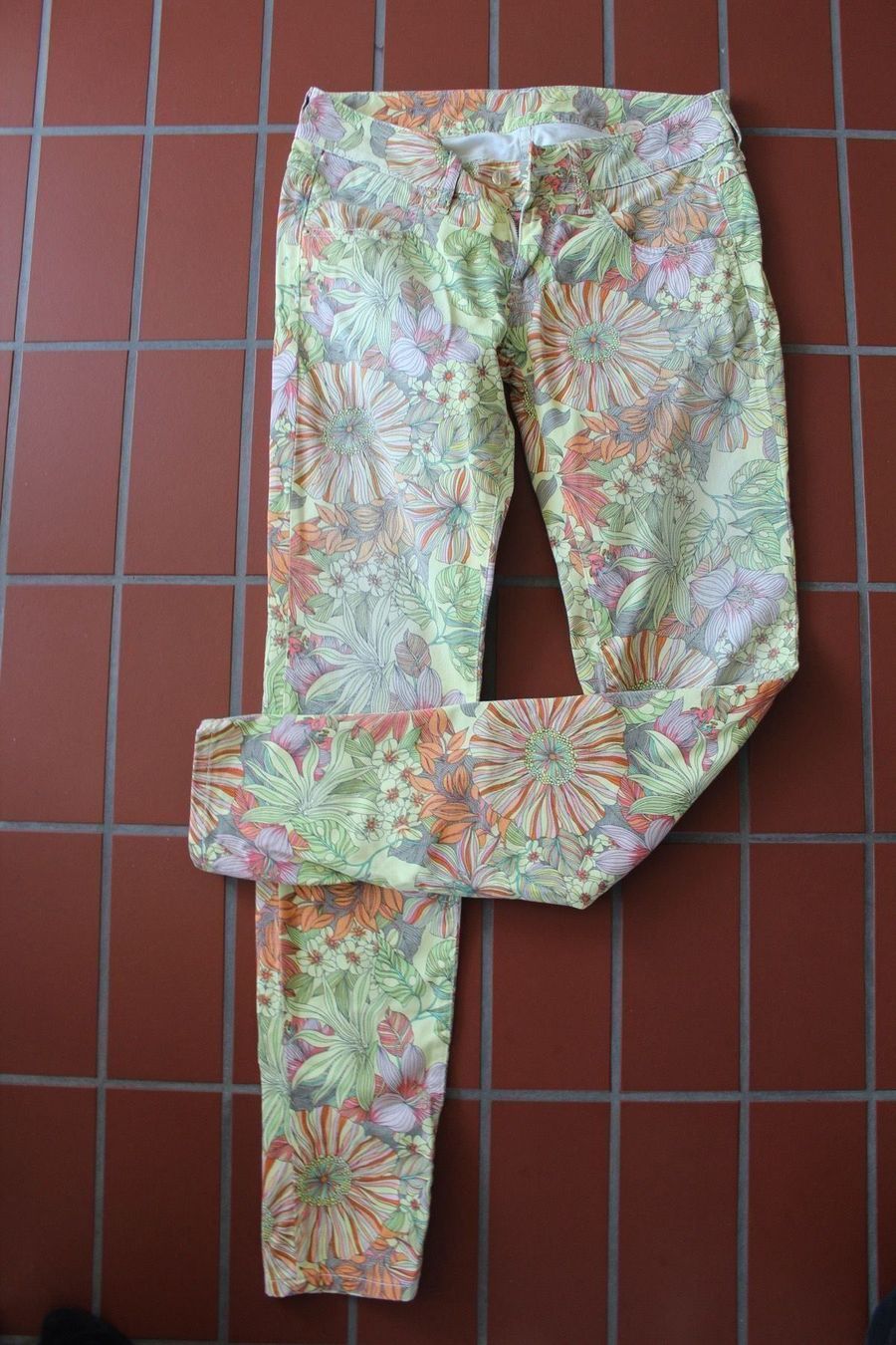 Jeans: Nolita Jeans Gr.28 – Usato da Zürich venduto da JOD213