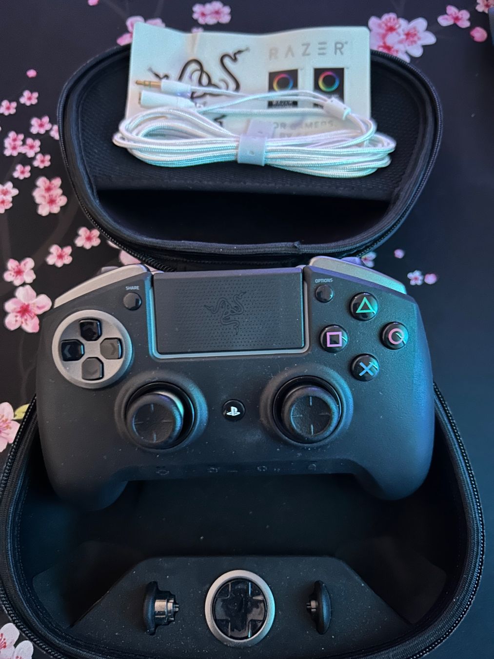 Razer Controller: Razer Raiju Ultimate PC + Playstation 4 – Neu (gemäss Beschreibung) aus Montet (Broye) von Jocksmock