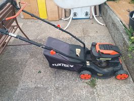 Tondeuse à gazon FUQTEX parfait état pour l'été 