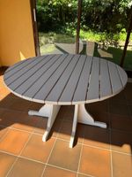 Schöner, massiver Balkon Holztisch von Hunn