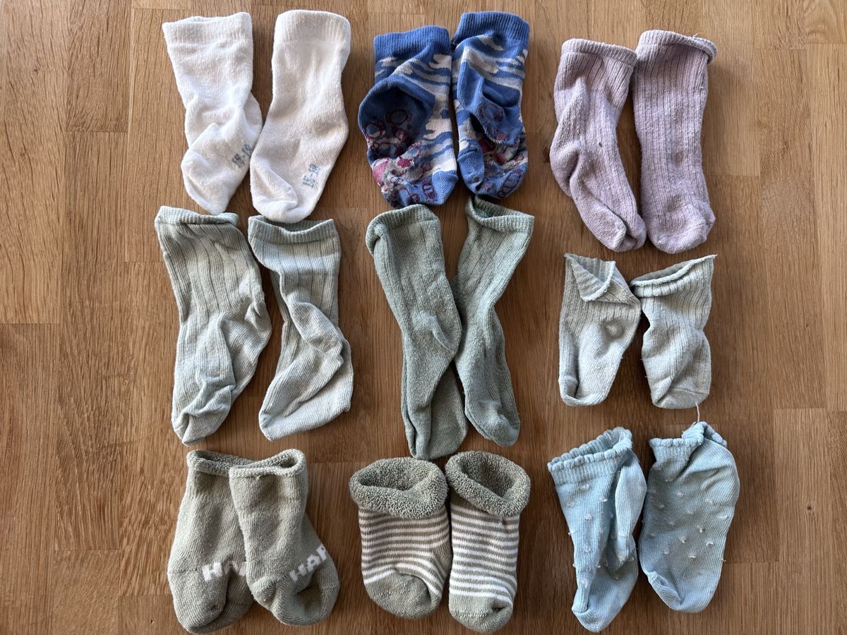 Chaussettes enfants: Babysocken Monat 1-4 – D'occasion à Zürich par casiana