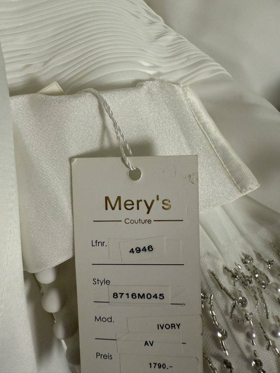 Vestiti: Mary's Couture – Nuovo (secondo la descrizione) da Mägenwil venduto da flo_jm5h 2