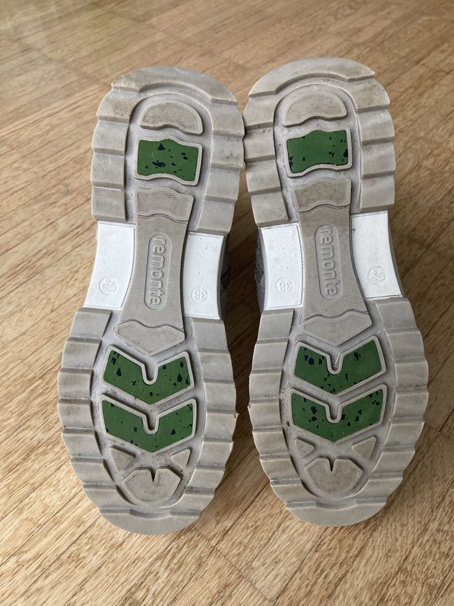 Scarpe da donna: Remonte Snowboot/Winterstiefel - gris, Grösse 37/38 – Nuovo (secondo la descrizione) da Nürensdorf venduto da salut 4
