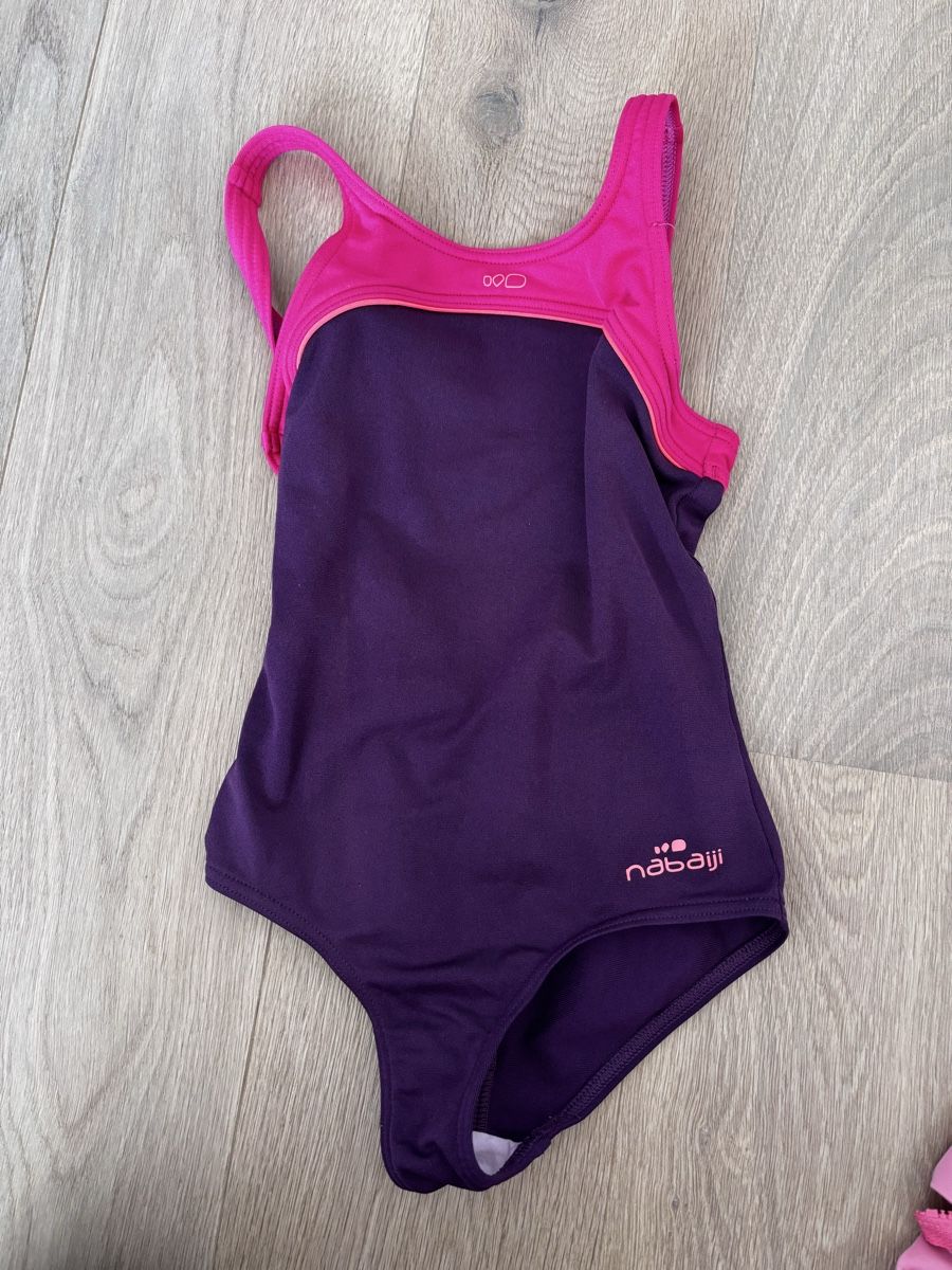 Costumi da bagno & Bikini: Badekleider Paket Mädchen Grösse 104 – Usato da Wahlen b. Laufen venduto da Slash077 1
