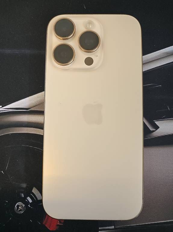 Handys / Smartphones: Iphone 16 pro 256 GB Rose Gold – Gebraucht aus Herisau von and_zky9 1