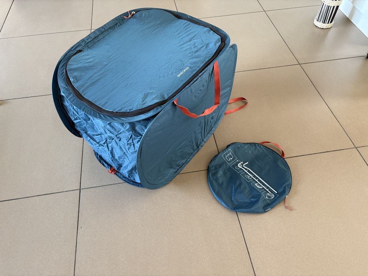 Poubelles: Poubelle de camping Quechua – D'occasion à Rossens FR par Kyuu 3
