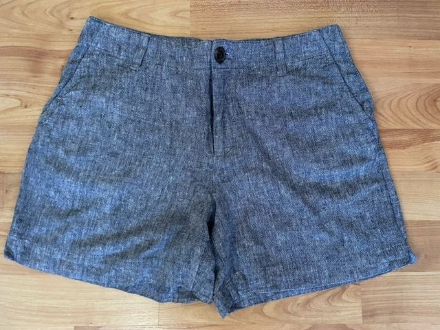 Pantaloni: Leinen Shorts, blaugrau, Grösse 36, NEU, – Usato da Niederweningen venduto da sho_mb8y
