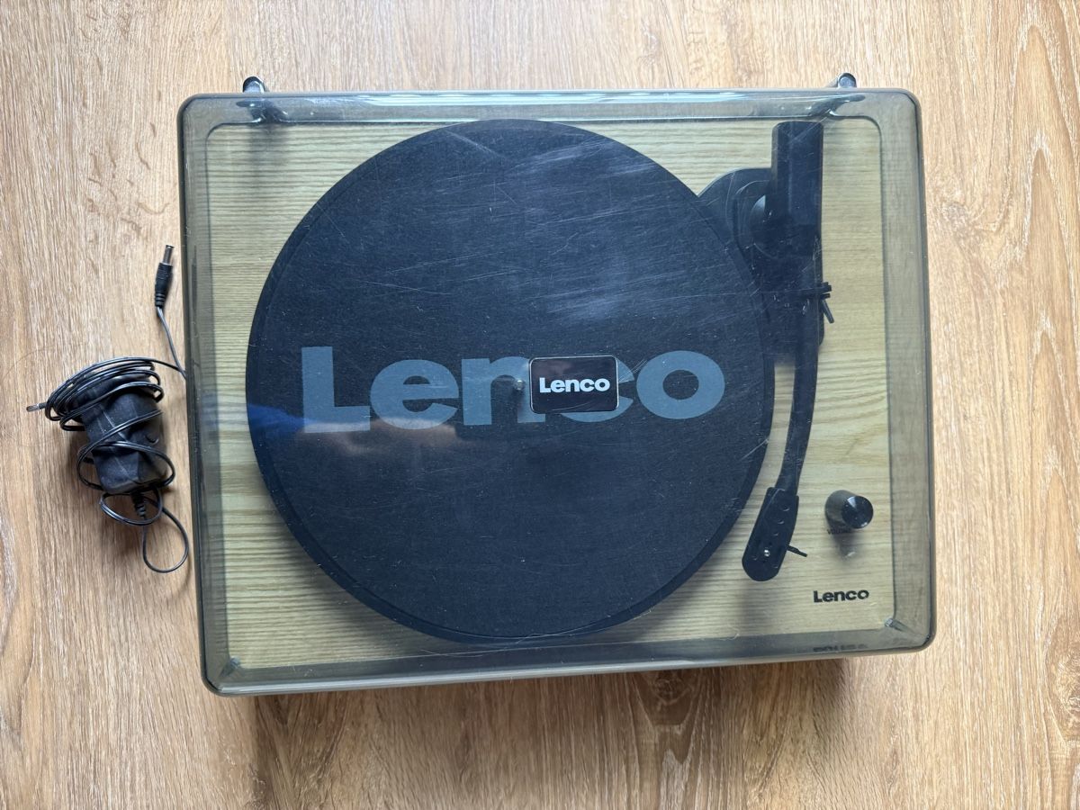 Lenco Giradischi: Plattenspieler mit USB Anschluss  – Usato da Schönried venduto da DomTB 1