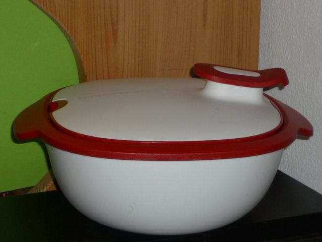 Tupperware Behälter & Ähnliches: TUPPERWARE 2.4 L. – Gebraucht aus St.Gallen von Anso 5
