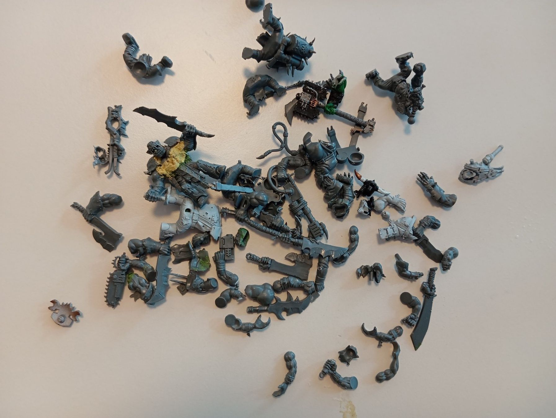 Kit di modellismo & Modellini statici: Warhammer 40K: Ork Bitz – Usato da Rodels venduto da eli_g8n7 1