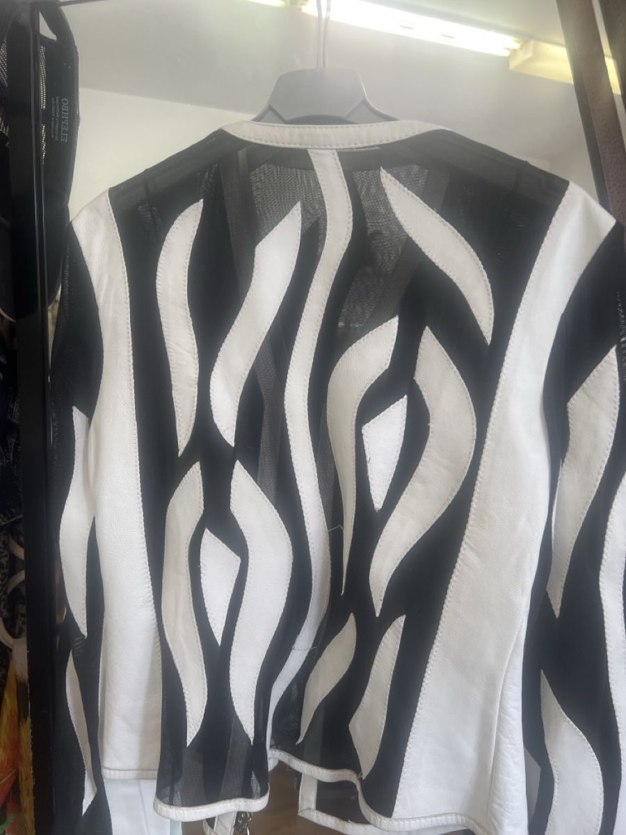 Giacche: Lederjacke Damen Gr. S Weiss/Schwarz auffällig 38 – Usato da Olten venduto da AtelierSecondhand23 2