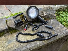 Handlampe mit Verlängerungskabel für Auto