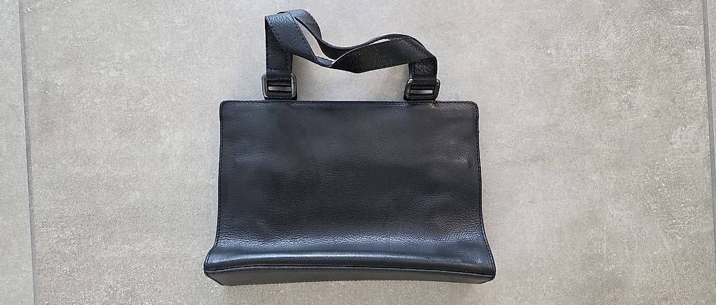 Borse da donna: Sac à main noir – Usato da Monteggio venduto da jea_6xcn 2
