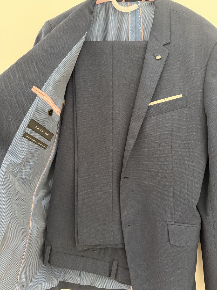 Zara Completi: Zara Man Suit Blue EUR 50 – Usato da St. Gallen venduto da kka_l9wg 1