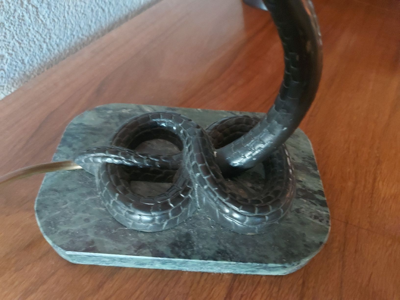 Lampade: Tischlampe Kobra aus Bronze – Nuovo (secondo la descrizione) da Ostermundigen venduto da son_vd9k 2