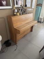 Klavier helles Holz guter Zustand