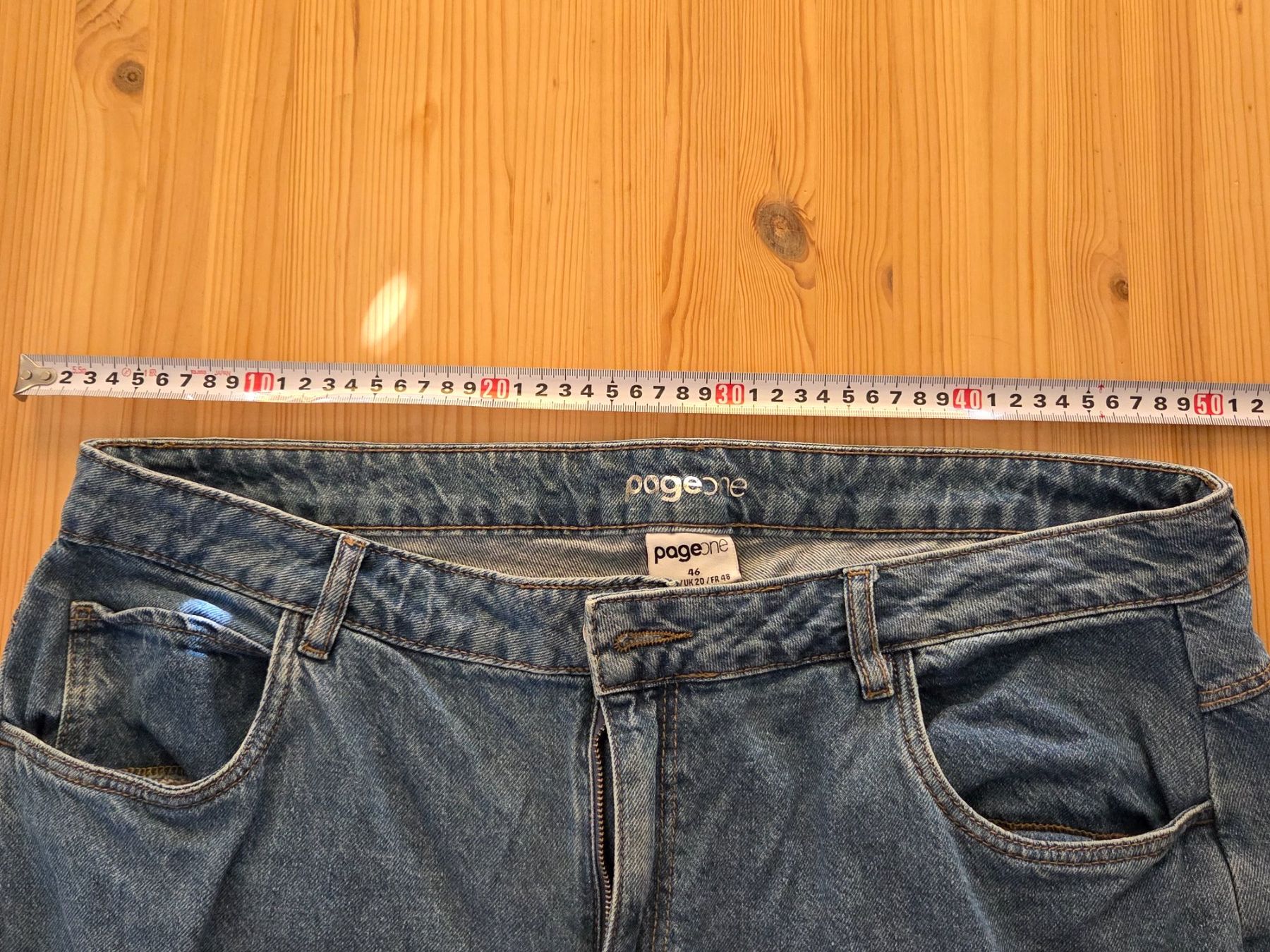 Jeans: Jeans, kurze Cargohosen, 46 – Gebraucht aus Liestal von ITOlio