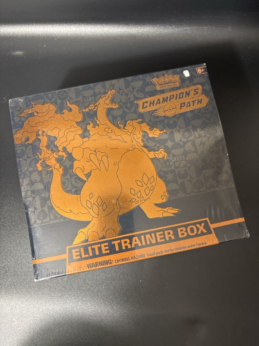 Pokémon Carte collezionabili: Pokémon Champion's Path Elite Trainer Box versiegelt – Usato da Rudolfstetten venduto da Wiesonoed