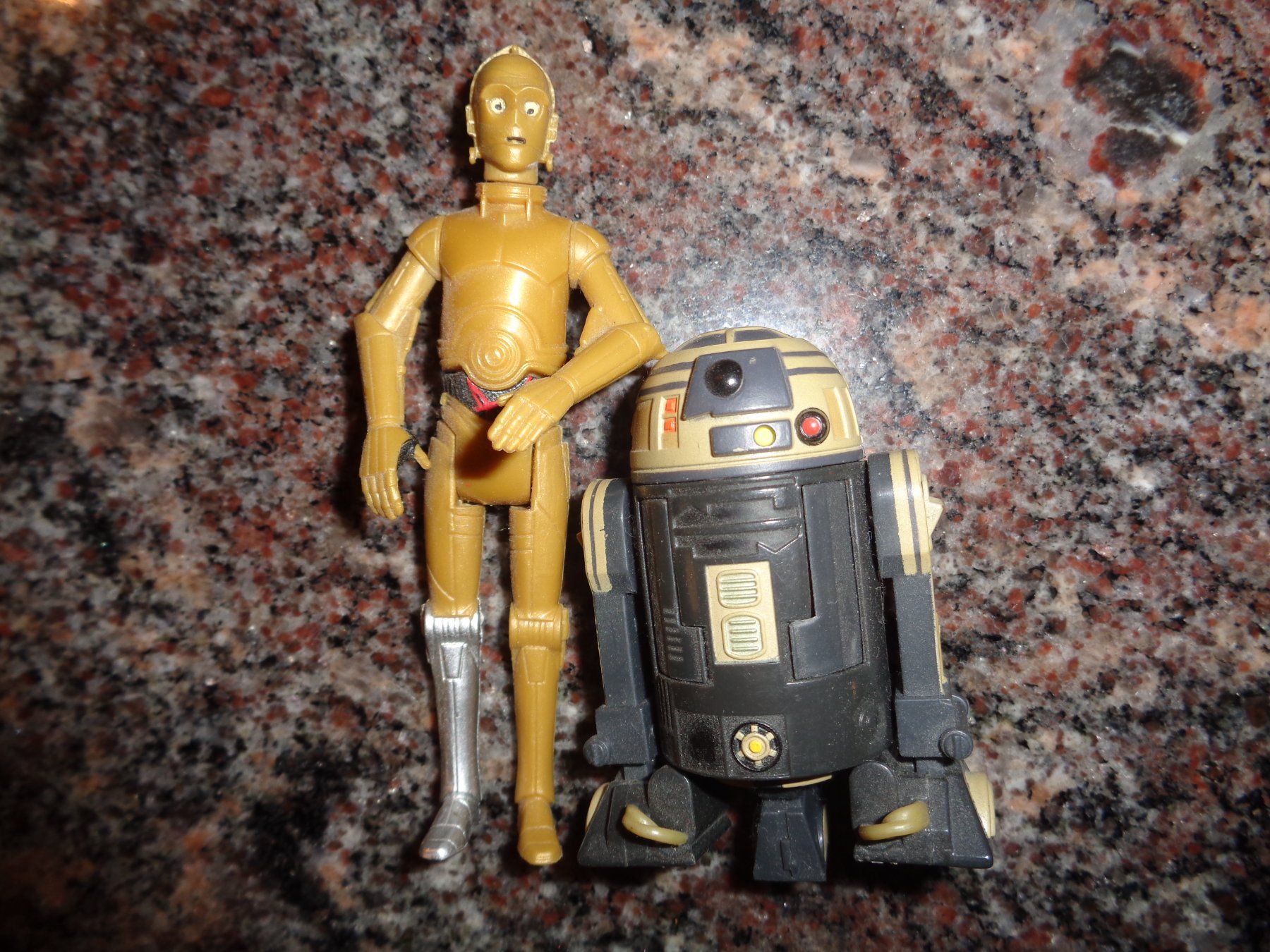 Hasbro Giocattoli: Star Wars Hasbro Clone Wars Droiden 2x – Usato da sargans venduto da Angamar