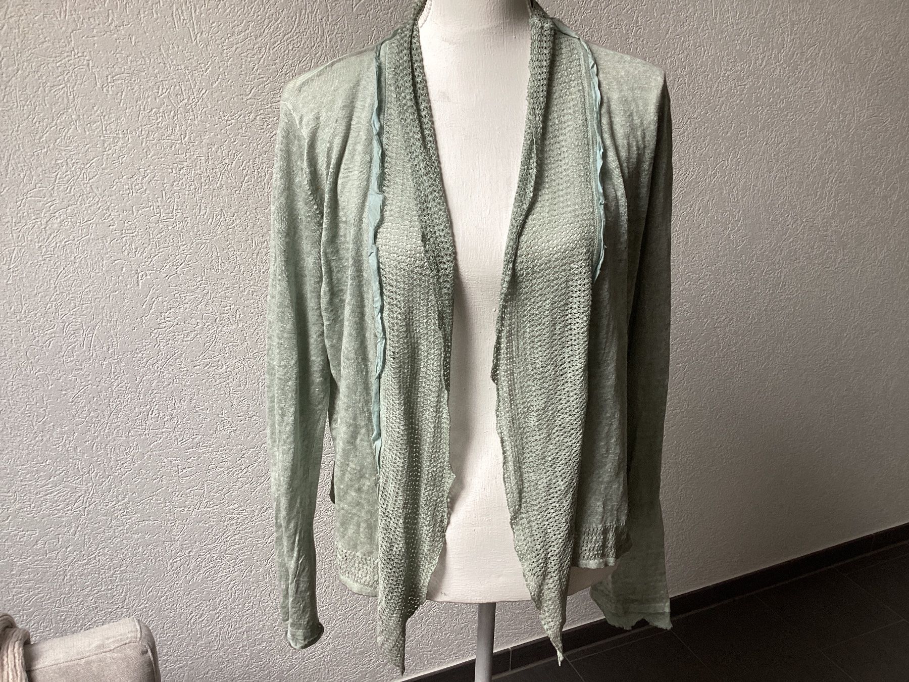 Nile Giacche: NILE wunderschönes Strickjacke Damen hellgrün Gr. S Leinen – Usato da Homberg b. Thun venduto da Homata