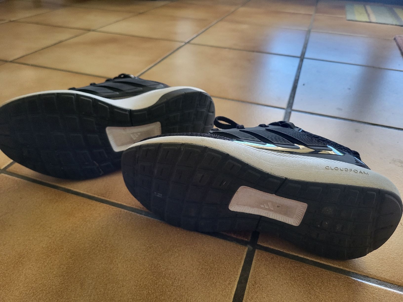 Adidas Scarpe per ragazzi: basket adidas T36 – Nuovo (secondo la descrizione) da Jongny venduto da spazme16 3