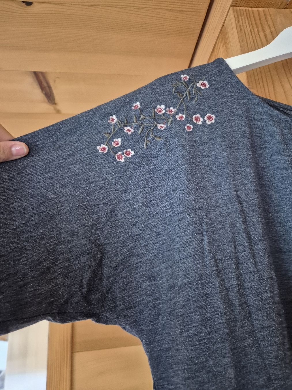 Lotti di vestiti: Kleiderpaket 6 Oberteile S/M/L – Usato da Wynigen venduto da La_Talpa 1