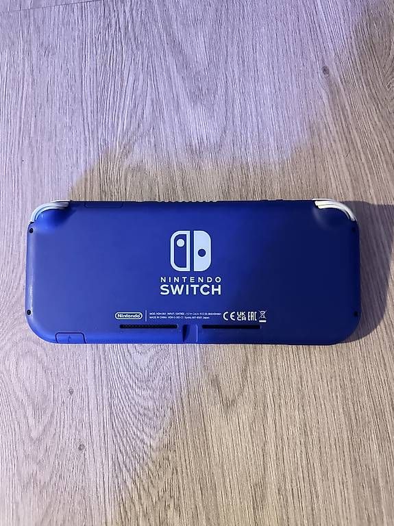Giochi: Nintendo Switch Lite + Pokémon Strahlender Diamant. 160.? VB – Usato da St. Gallen venduto da RubenPF 2