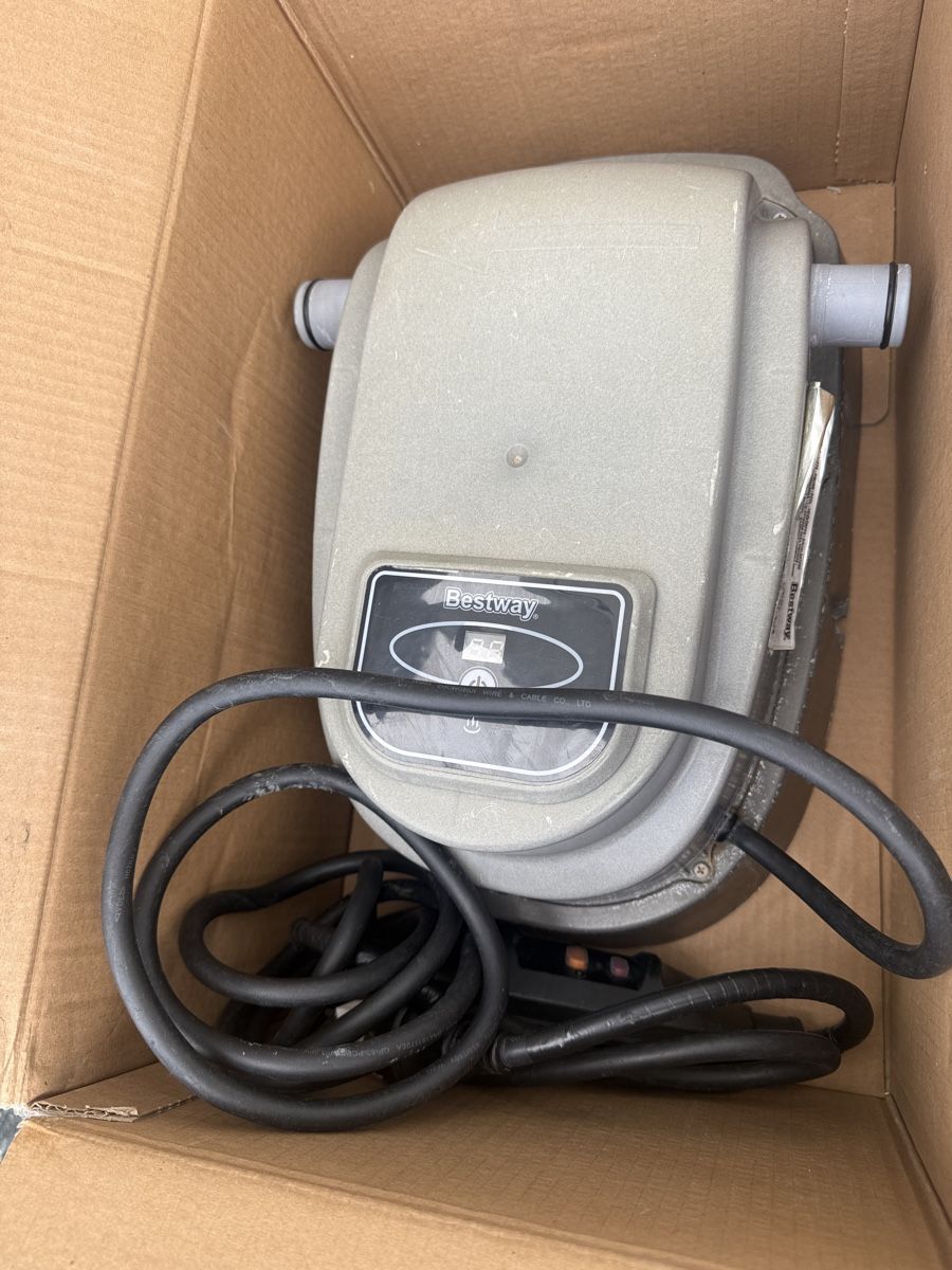 Bestway Heizgeräte: Bestway Poolheizung Flowclear 58259 – Gebraucht aus Hunzenschwil von D2022R 1
