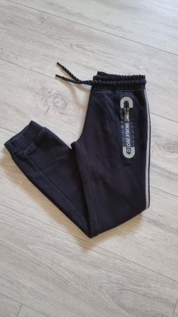 Coole Jungen Jogginghose Gr. 124 schwarz thermo