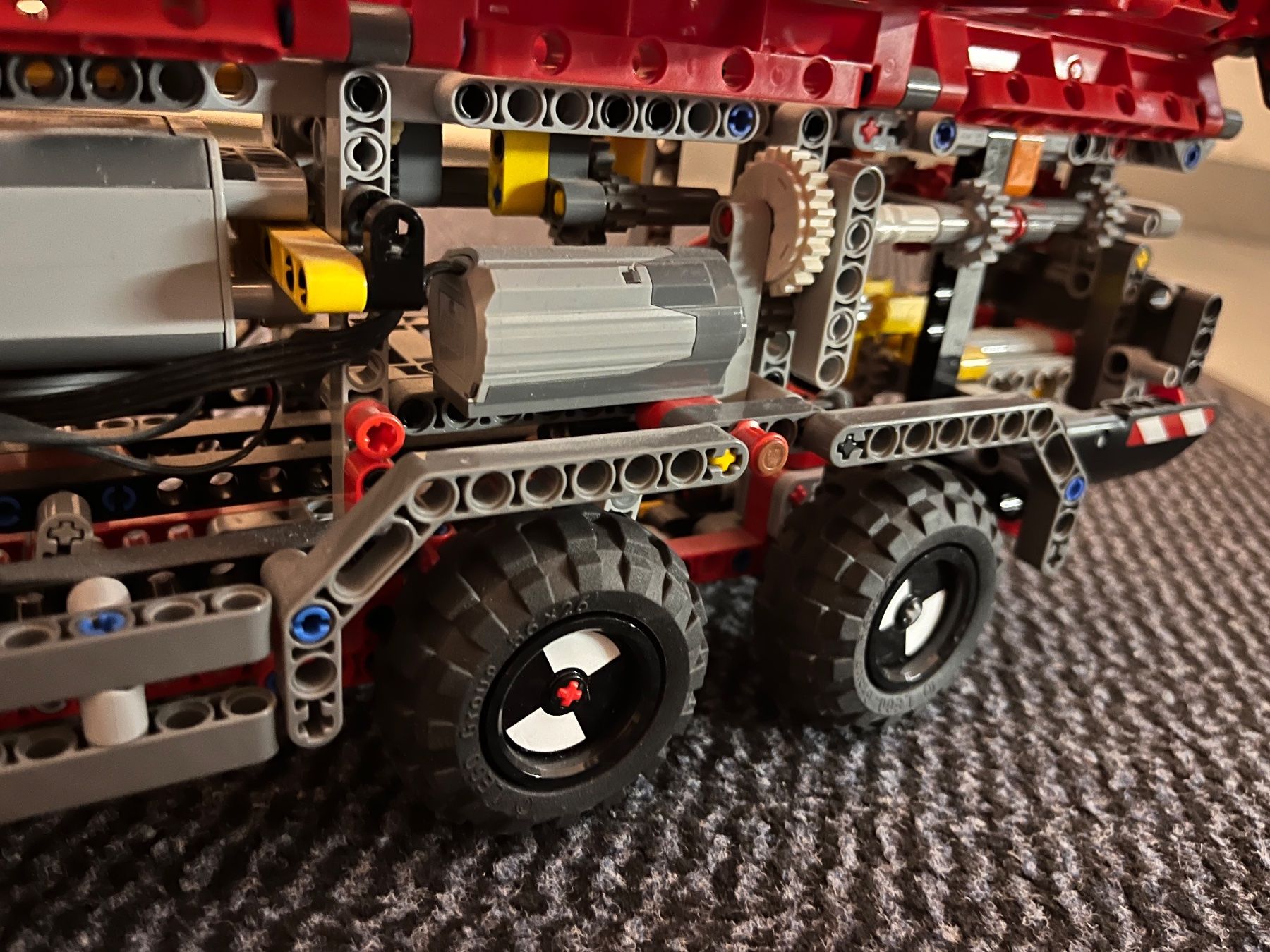 Lego Kit di costruzioni: Lego Technic 42068 – Usato da Roggwil BE venduto da KarotteV 3