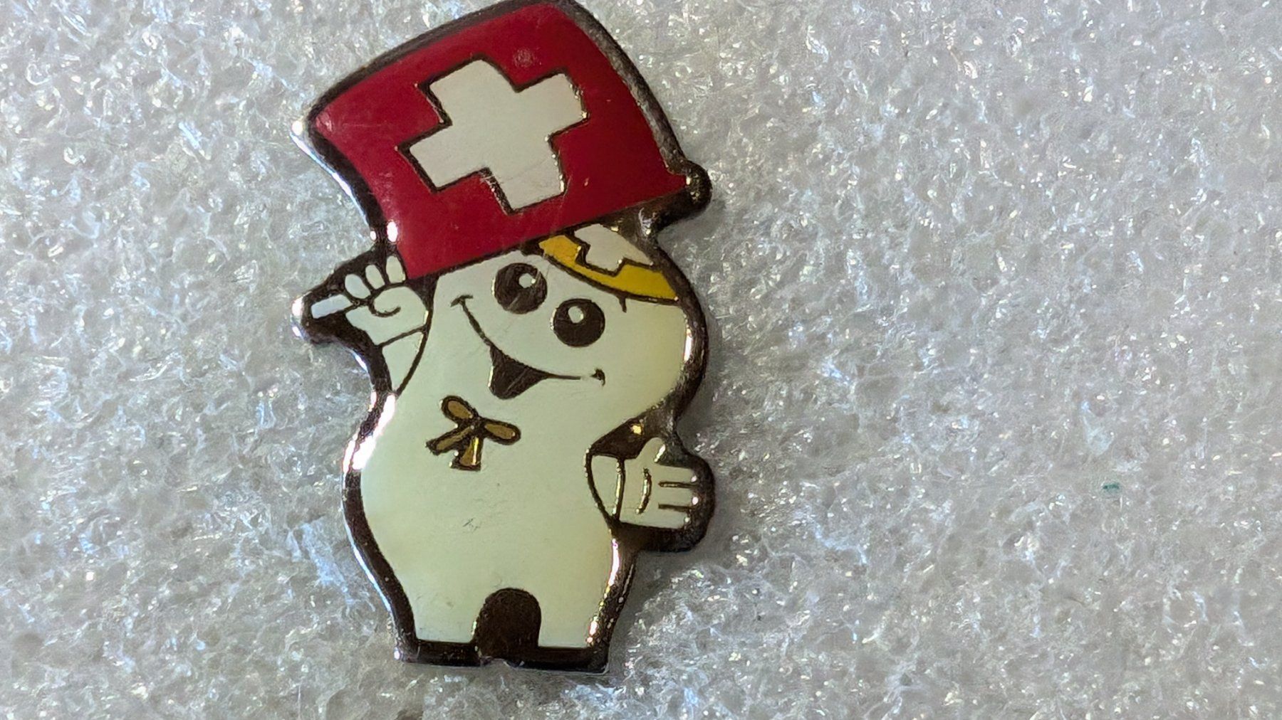 Placchette & Badge: Ansteckpin 229: Maga Bio – Usato da Oppligen venduto da Pin-Fall-Shop