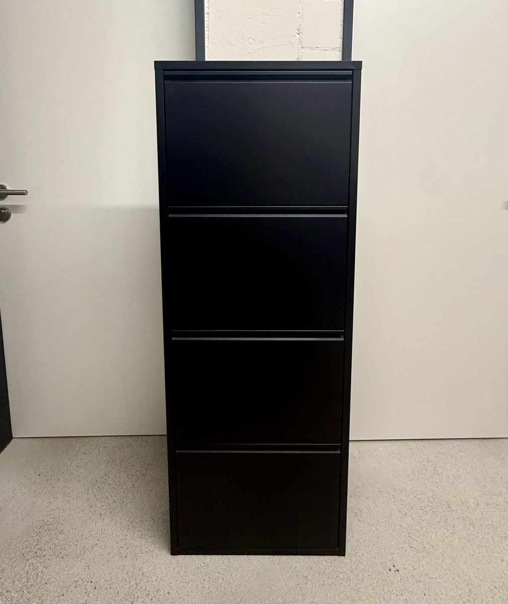 Camions-bennes: Schuhschrank – D'occasion à Wetzikon ZH par LaiLu 1