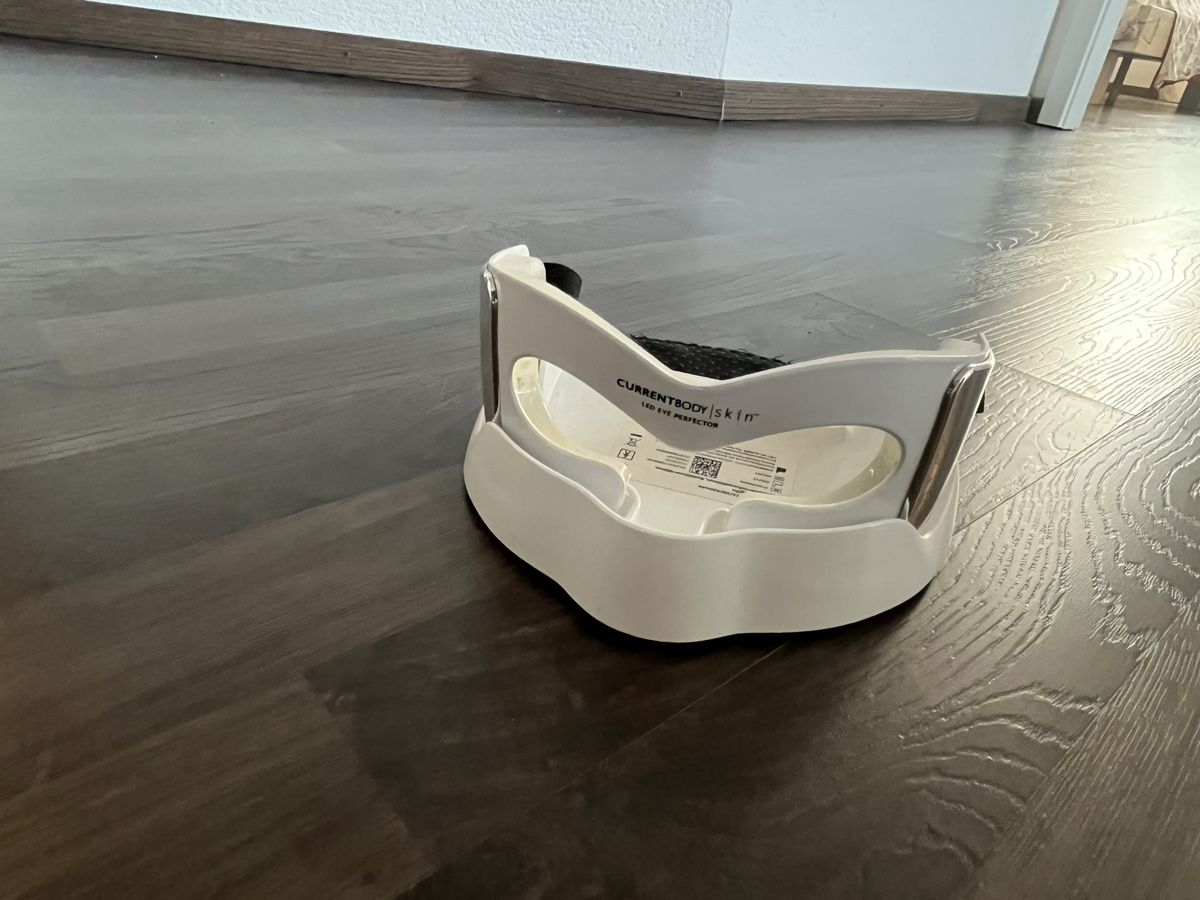 Cura del viso: Currentbody masque led yeux  – Usato da Bouloz venduto da jul_zm8y
