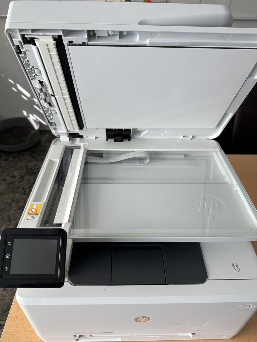 Hewlett Packard Stampanti: HP Color LaserJet MFP M277dw – Usato da Oberengstringen venduto da sasej 2