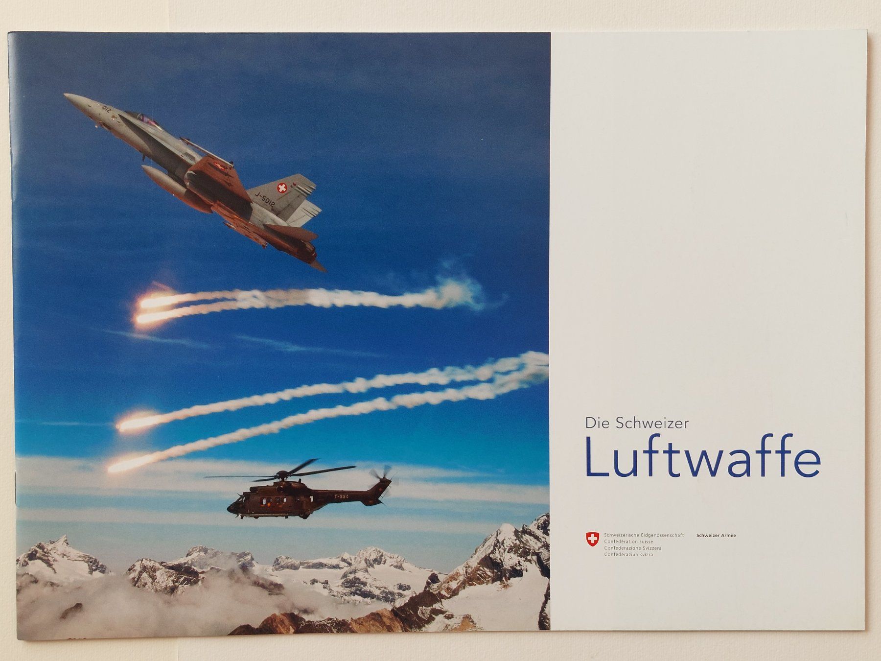 Riviste & Magazine: Broschüre "Die Schweizer Luftwaffe" – Nuovo (secondo la descrizione) da Liebefeld venduto da Helveticus6
