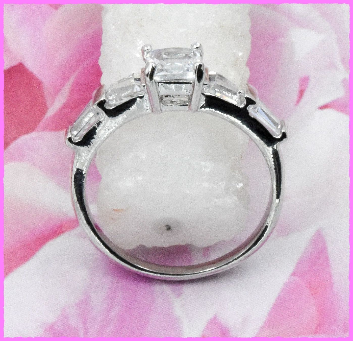 Anelli: Bezaubernder Ring mit Zirkonia – Nuovo e nell'imballaggio originale da Oberglatt ZH venduto da Diamond-Girl 1