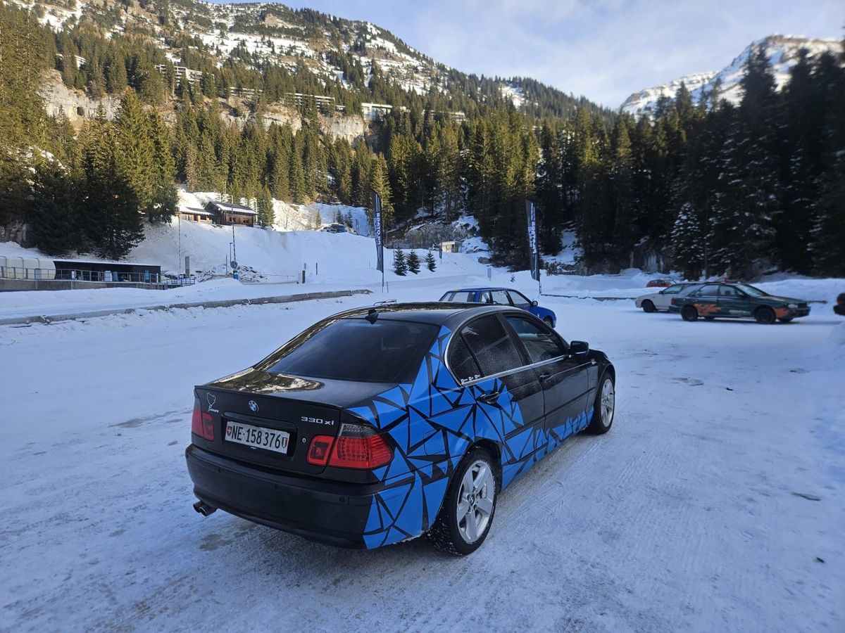 BMW Autos: BMW 330xi – Gebraucht aus Les Hauts-Geneveys von Alba2020 3