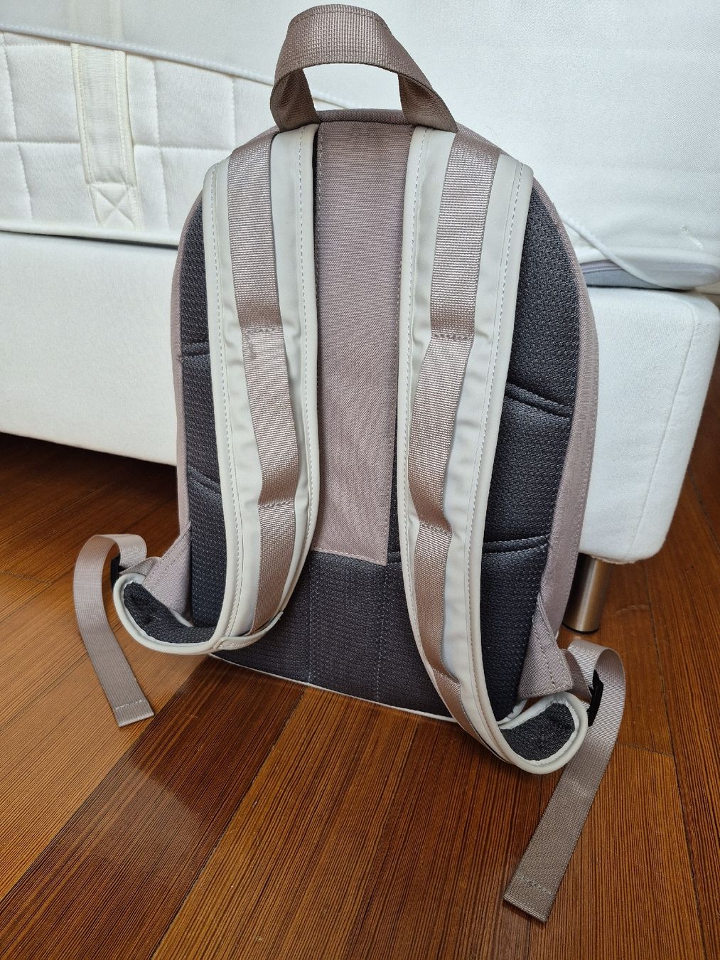 Kapten & Son Rucksäcke: Sac à dos Kapten & Son Vardo muted clay sprinkled – Gebraucht aus Lausanne von claire1401 1