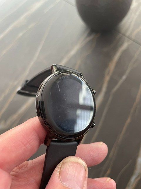 Huawei Smartwatch: Huawei GT2 42mm Smartwatch – Usato da Ennetbaden venduto da djpejic 3